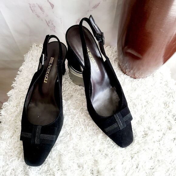 New Bruno Magli gorgeous velvet slingback heels - Picture 1 of 8
